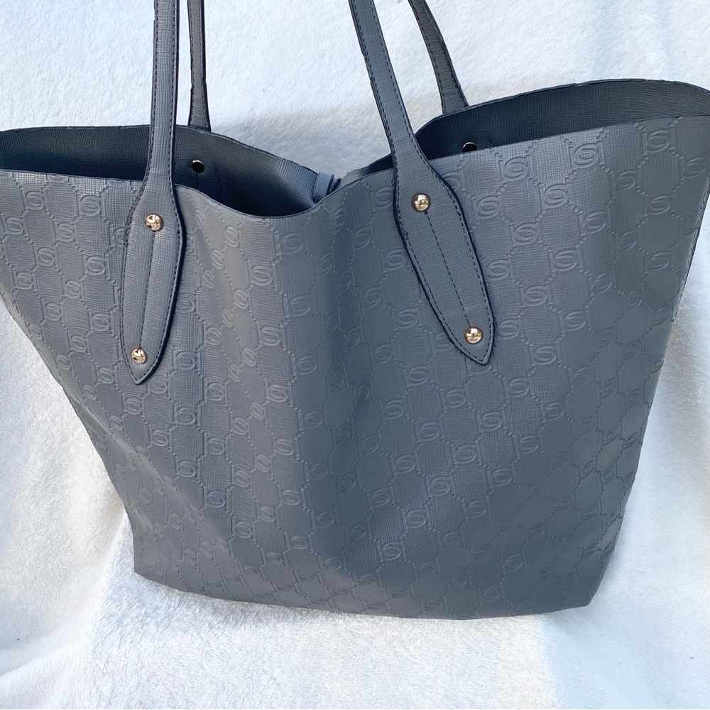 Vintage bebe Tote Bag Embossed Logo Monogram, Women OS Gray Vegan Leather - Picture 4 of 8